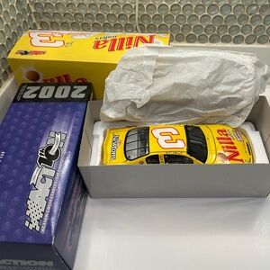 Action Racing Nilla Wafers Dale Earnhardt Jr. Stock Car 2002 1:24 Scale